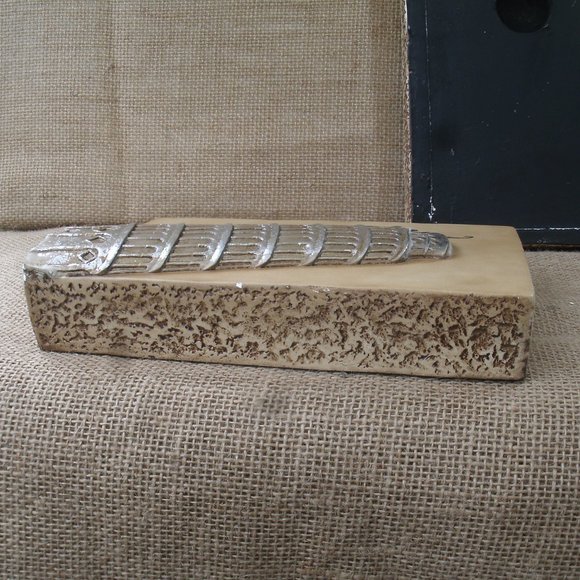 Vintage Chalkware Paris & Pisa Plaques Set of 2 - Picture 7 of 16